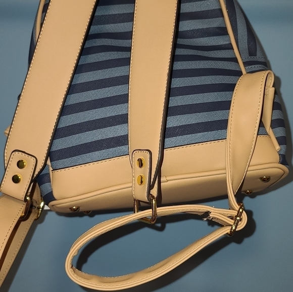 Adrienne Vittadini Blue & Natural Hayes Stripe Backpack, BNWT - Picture 11 of 13